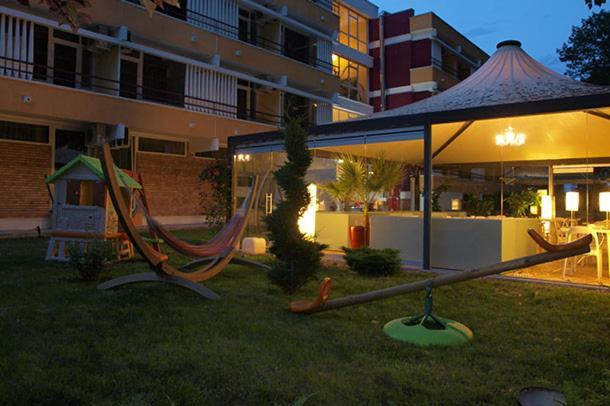 Hotel Sara Neptun Dış mekan fotoğraf