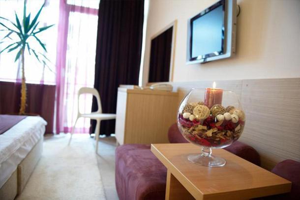 Hotel Sara Neptun Dış mekan fotoğraf