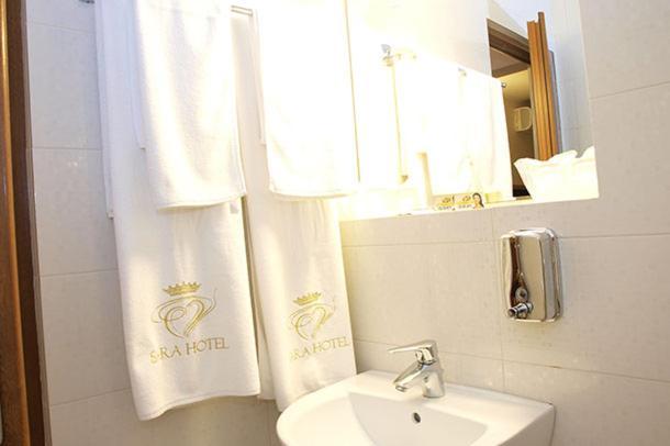 Hotel Sara Neptun Dış mekan fotoğraf