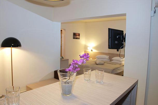 Hotel Sara Neptun Dış mekan fotoğraf