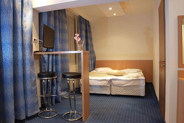Hotel Sara Neptun Dış mekan fotoğraf